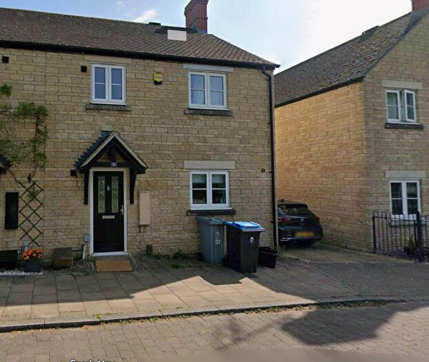 3 Bedroom Semi Detached House For Sale In Bramble Bank, Witney, Oxfordshire, OX28