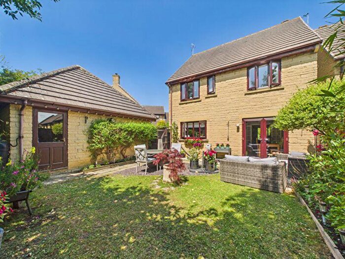 4 Bedroom Detached House For Sale In Tamarisk Close, Up Hatherley, Cheltenham, GL51