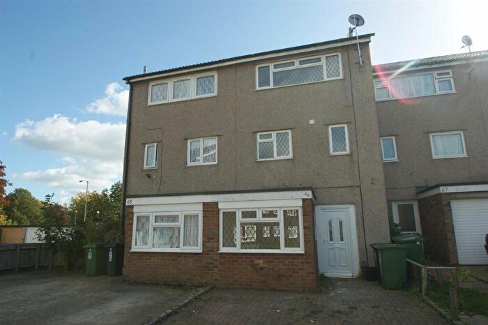 1 Bedroom House Of Multiple Occupation To Rent In Claymore, Grovehill, HP2