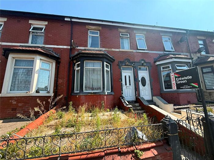 3 Bedroom Terraced House For Sale In Grasmere Road, Blackpool, Lancashire, FY1