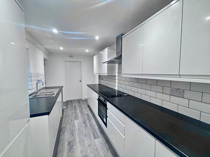 3 Bedroom Property To Rent In Essex Street, Middlesbrough, TS1
