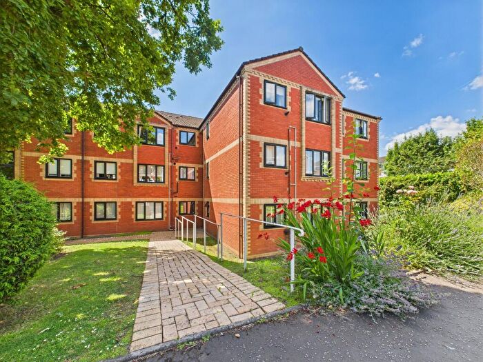 2 Bedroom Retirement Property For Sale In Heol Y Felin, Rhiwbina, Cardiff., CF14