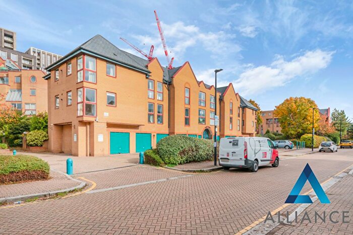 2 Bedroom Flat To Rent In Cape Yard, London, E1W