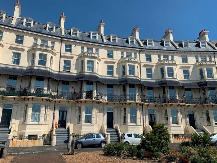 1 Bedroom Flat To Rent In Channel View, Marine Crescent, Folkestone Kent, CT20