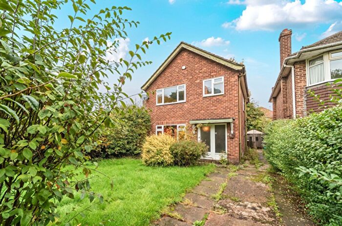 3 Bedroom Detached House For Sale In Trowell Road, Wollaton, Nottingham, Nottinghamshire, NG8