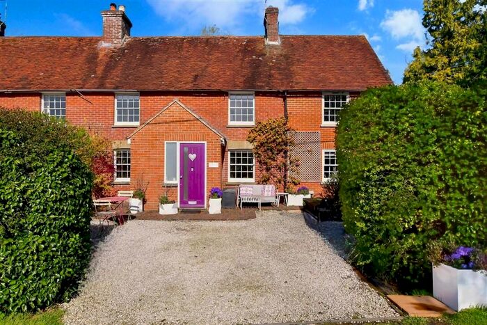 4 Bedroom Semi-Detached House For Sale In Brickhurst Lane, Laughton, Lewes, East Sussex, BN8