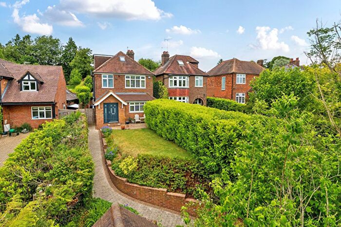 4 Bedroom Detached House For Sale In Chequers Hill, Amersham, HP7