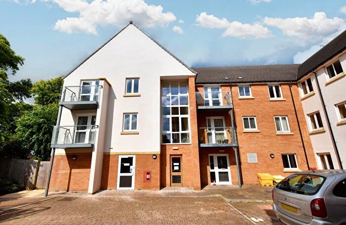 1 Bedroom Flat For Sale In Welford Road, Northampton, NN2