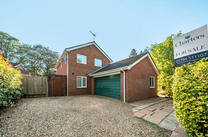 4 Bedroom Detached House For Sale In Old Romsey Road, Cadnam, Southampton, Hampshire, SO40