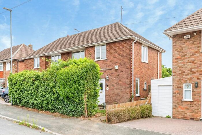 3 Bedroom Semi-Detached House For Sale In Second Avenue, Wellingborough, NN8