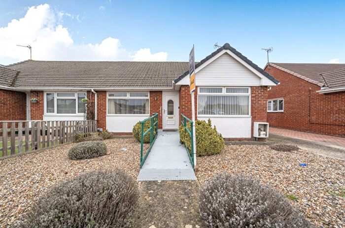 2 Bedroom Semi-Detached Bungalow For Sale In Hackleton Rise, Stratton St Margaret, Swindon, SN3