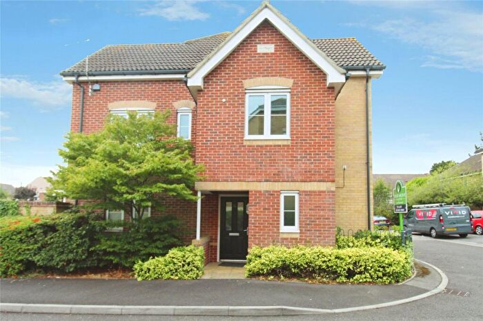 4 Bedroom End Of Terrace House To Rent In Grevillea Avenue, Fareham, Hampshire, PO15