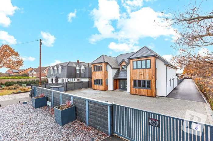 4 Bedroom Detached House For Sale In Church Road, Ramsden Bellhouse, Billericay, Essex, CM11