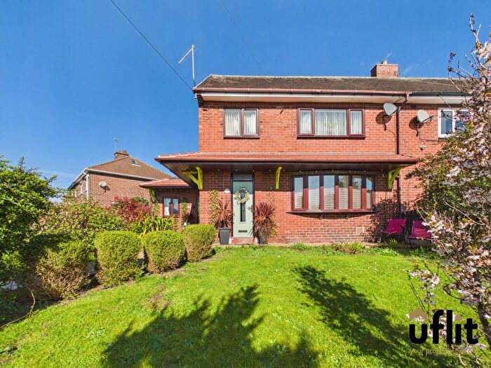 3 Bedroom Semi-Detached House For Sale In Warren Avenue, Rawmarsh, Rotherham, S62