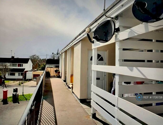 2 Bedroom Flat To Rent In William Street, Calne, SN11