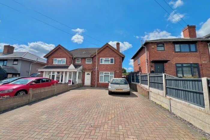 3 Bedroom Property To Rent In Drayton Street, Walsall, WS2