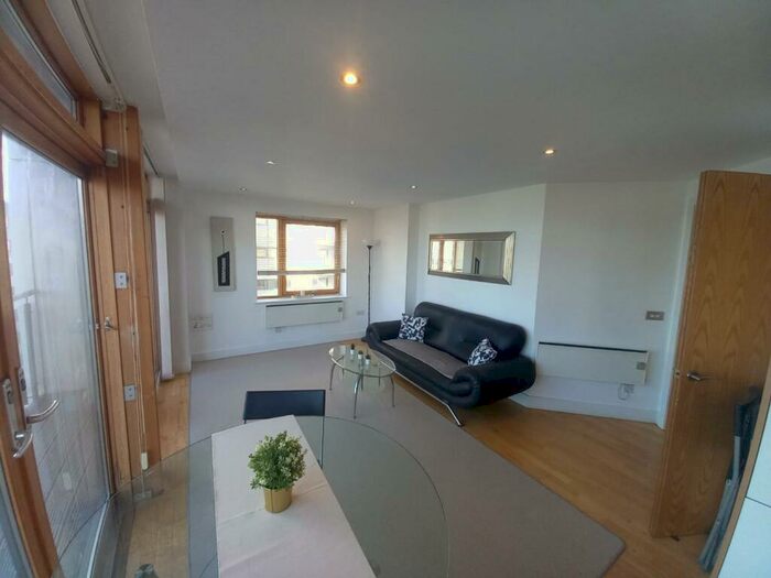 2 Bedroom Apartment To Rent In Clarence House, The Boulevard, Leeds, West Yorkshire, LS10