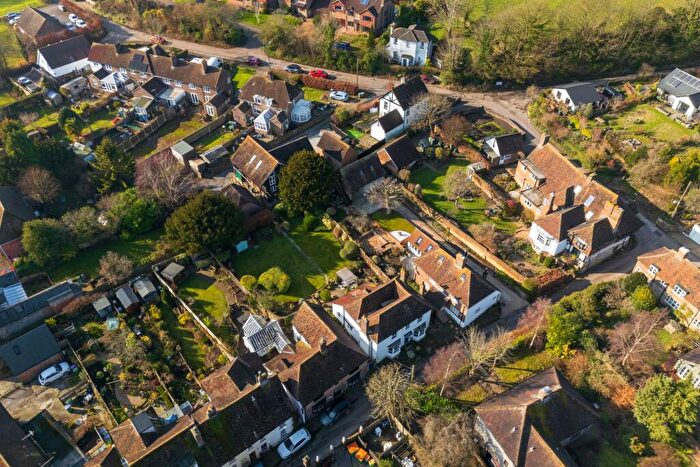 4 Bedroom Detached House For Sale In Cullings Hill, Elham, CT4
