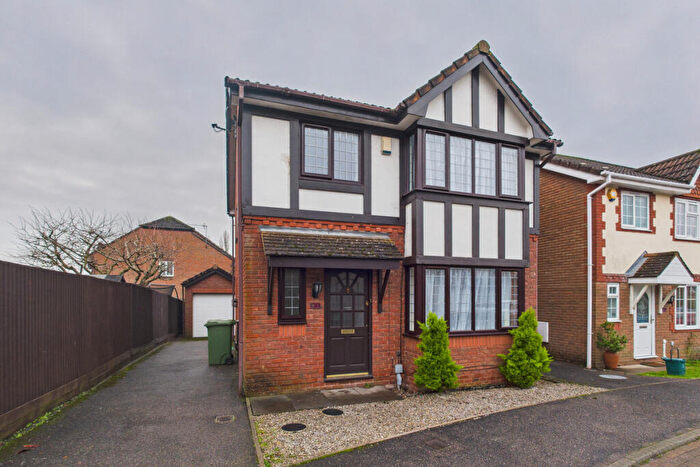 3 Bedroom Detached House To Rent In Caister Close, Hemel Hempstead, HP2