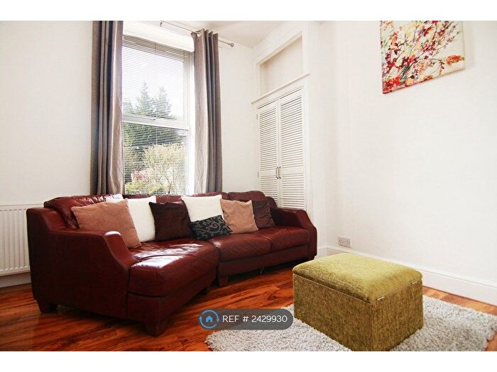 1 Bedroom Terraced House To Rent In Willowbank Road, Aberdeen, AB11