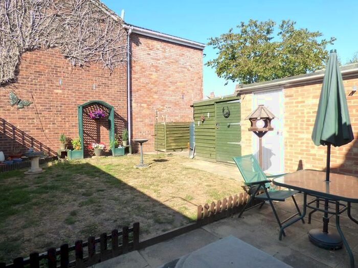 3 Bedroom Detached House For Sale In Gardens Walk, Upton Upon Severn