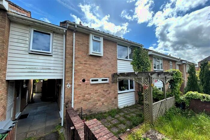 4 Bedroom Terraced House To Rent In Winchester, SO22