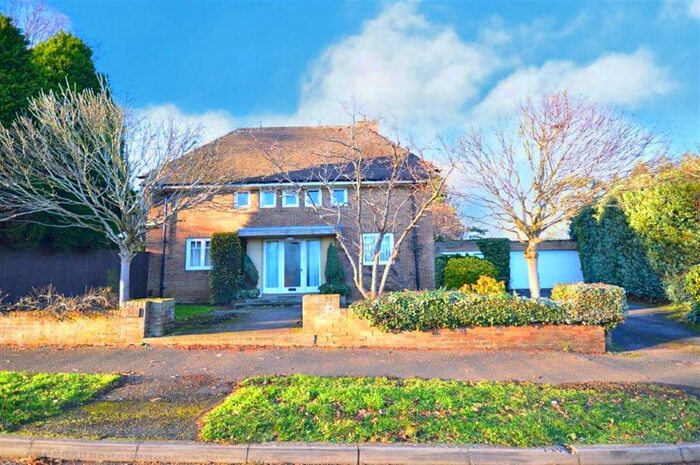 4 Bedroom Property To Rent In Bowhill, Kettering, NN16