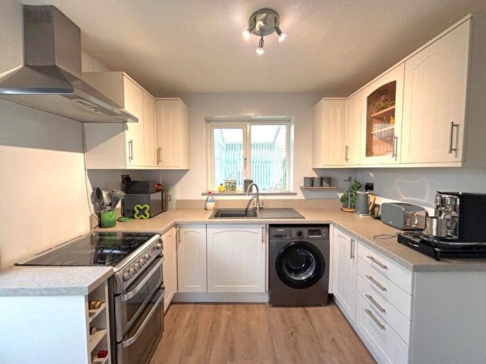 3 Bedroom Semi-Detached House For Sale In Welton Grove, Midsomer Norton, BA3