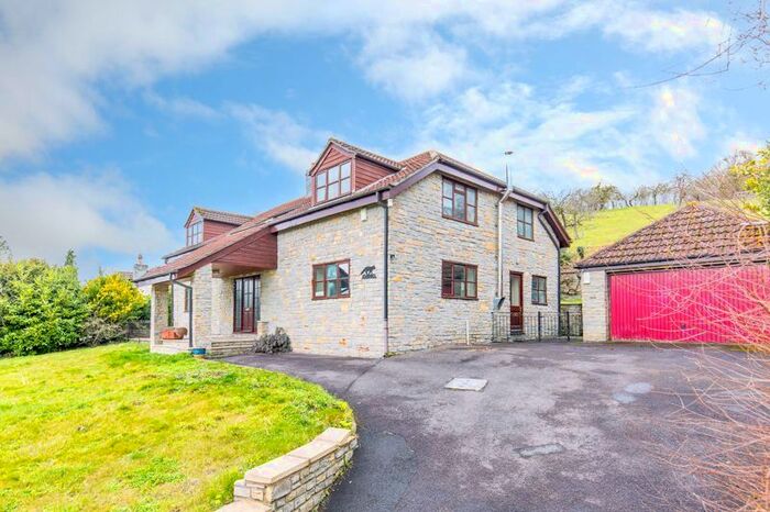 4 Bedroom Detached House For Sale In Wearne, Langport, TA10