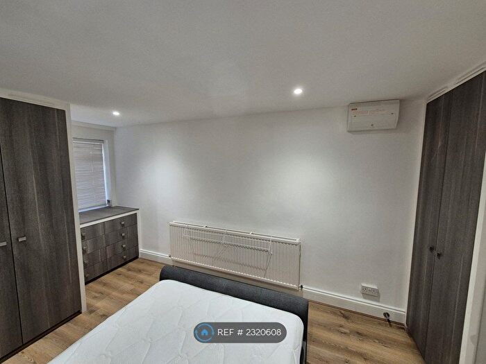 1 Bedroom Flat To Rent In Church Road, Richmond, TW10
