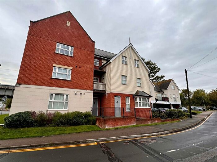 1 Bedroom Apartment To Rent In The Approach, Rayleigh, SS6