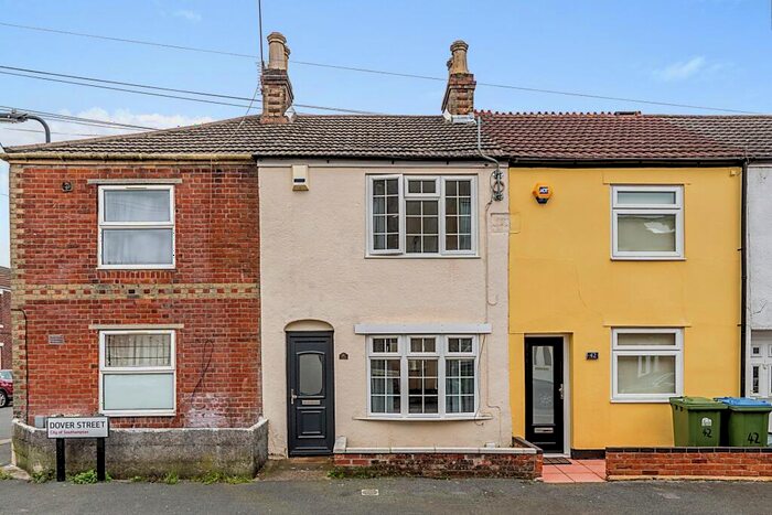 2 Bedroom House To Rent In Dover Street, Southampton, SO14