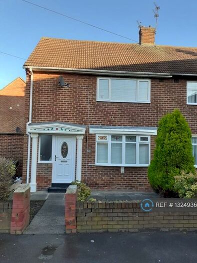 2 Bedroom End Of Terrace House To Rent In Renfrew Road, Sunderland, SR5