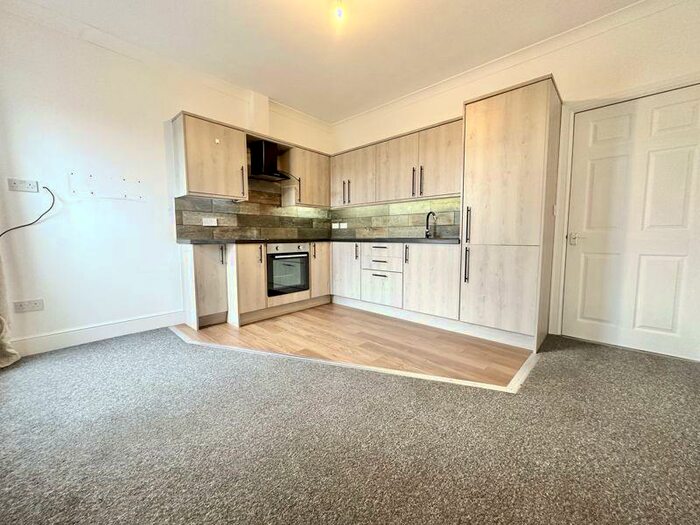2 Bedroom Flat To Rent In Charles Street, Cleethorpes, DN35