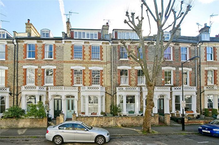 2 Bedroom Flat To Rent In Stavordale Road, Highbury, London, N5
