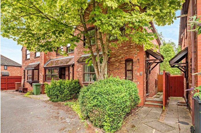 3 Bedroom Terraced House To Rent In Midwinter Avenue, Milton, Abingdon, OX14