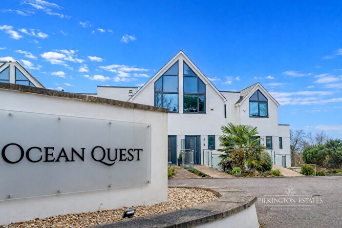 4 Bedroom Town House For Sale In Douglas Avenue, Exmouth, Devon, EX8