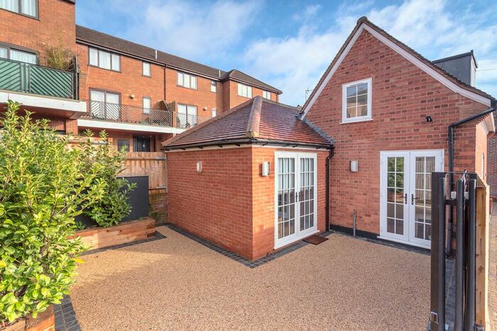 2 Bedroom Detached House To Rent In Pageant Road, St Albans, AL1