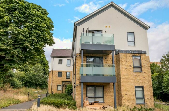 1 Bedroom Flat To Rent In Bonfield Road London, SE13