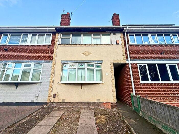 3 Bedroom Terraced House To Rent In Small Street, West Bromwich, B71