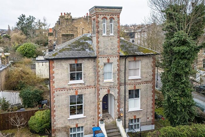 2 Bedroom Flat For Sale In Talfourd Road, Peckham, SE15