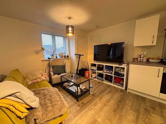 1 Bedroom Flat To Rent In Shepherd Road, Shinfield, RG2