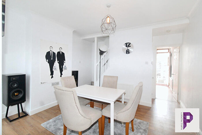 3 Bedroom Terraced House For Sale In Belmont Road, Gillingham, ME7