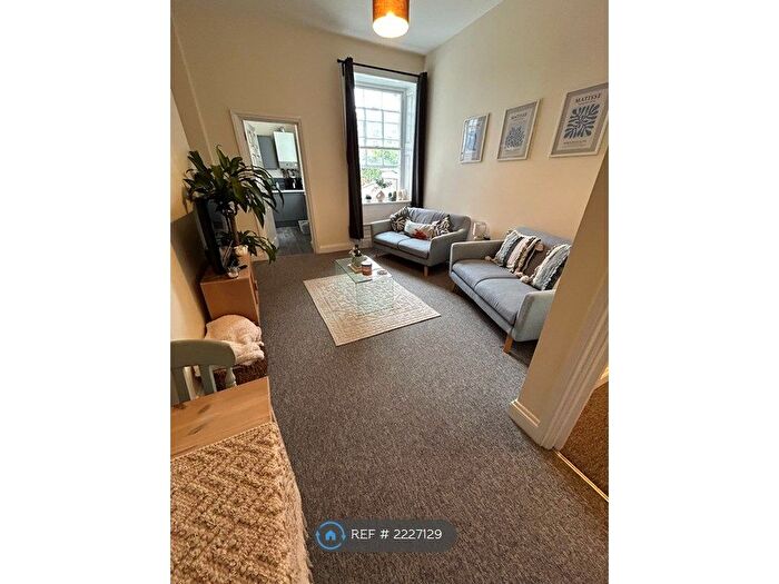 2 Bedroom Flat To Rent In Hotwell Road, Bristol, BS8