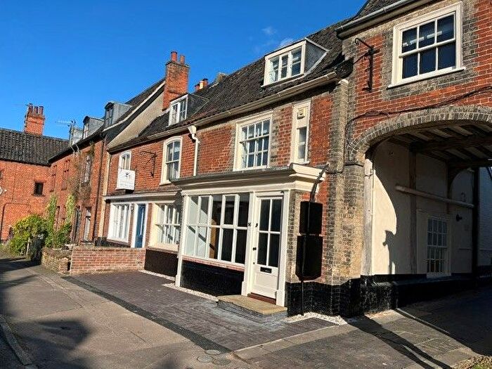 3 Bedroom Terraced House To Rent In Old Market Place, Harleston, IP20