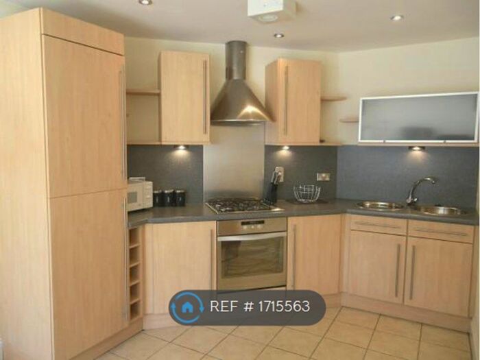 1 Bedroom Flat To Rent In Balmoral House, Woodthorpe, Nottingham, NG5