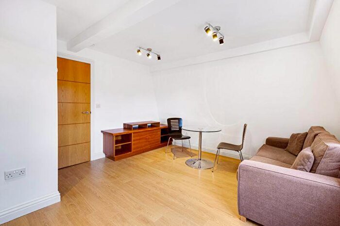1 Bedroom Flat To Rent In City Road, EC1V