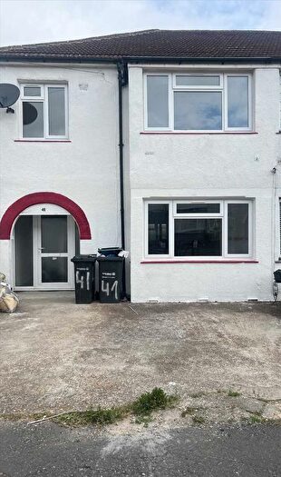 3 Bedroom Semi-Detached House To Rent In Waterton Avenue, Gravesend, DA12