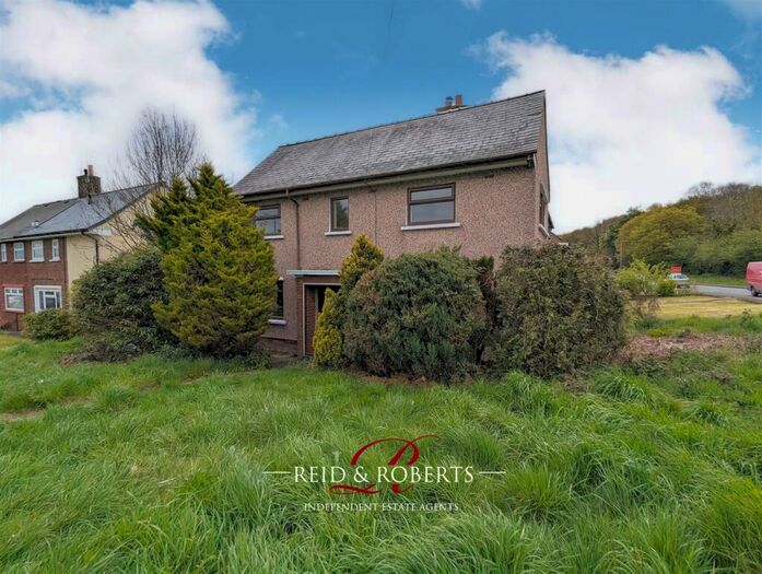 3 Bedroom Semi-Detached House For Sale In Y Gerddi, Mostyn, CH8