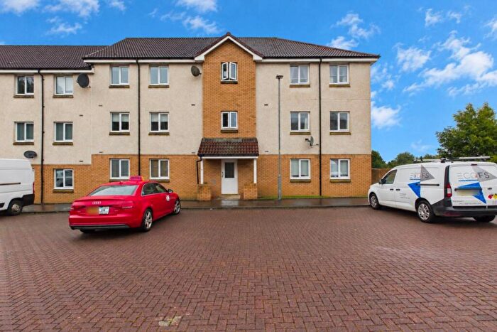 2 Bedroom Flat For Sale In Redwood Lane, Hamilton, ML3